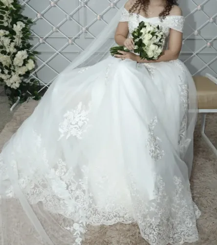 VESTIDO DE NOIVA BORDADO - FESTA DE CASAMENTO