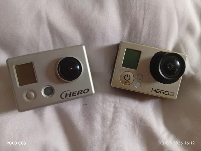 Duas câmeras de ação Hero