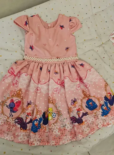 Vestido de festa Luxo Galinha Pintadinha