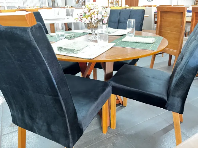 Mesa de jantar nova 