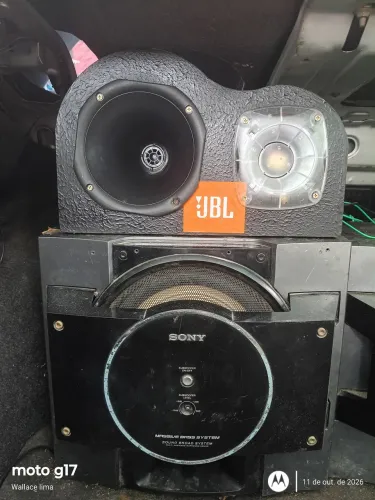 Vendo som automotivo