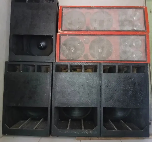 Vende-se um som completo