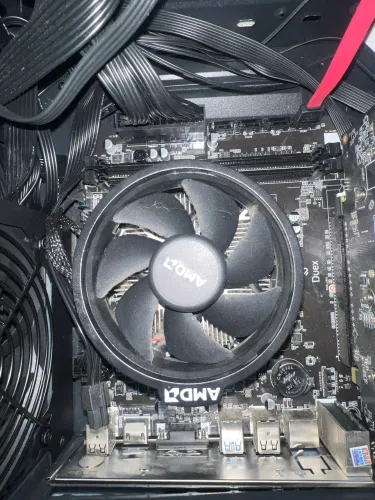 Ryzen 5 5500 + Cooler Original AMD - Pouco Uso