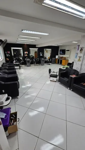 Alugo Cadeira de Cabeleireiro