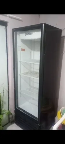 Vendo Expositor com pouco tempo de uso, excelente estado 