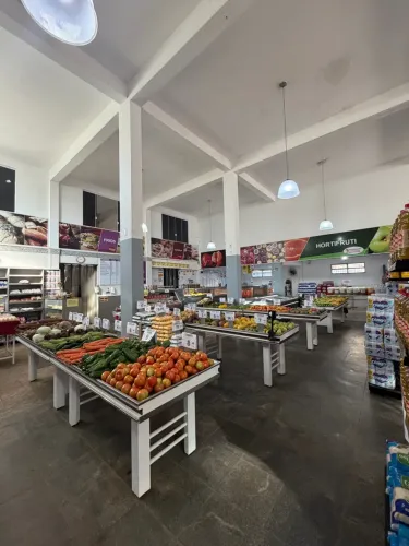 VENDO/TROCO SUPERMERCADO EM FUNCIONAMENTO