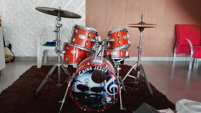Vendo essa bateria completa