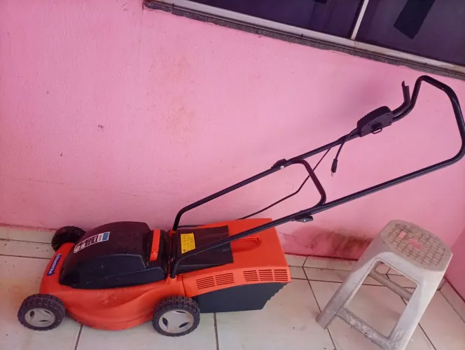 Cortador de grama