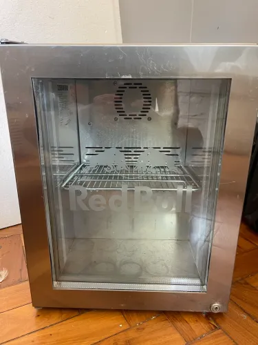 Frigobar Expositor Red Bull Liebherr Original (Mini Geladeira