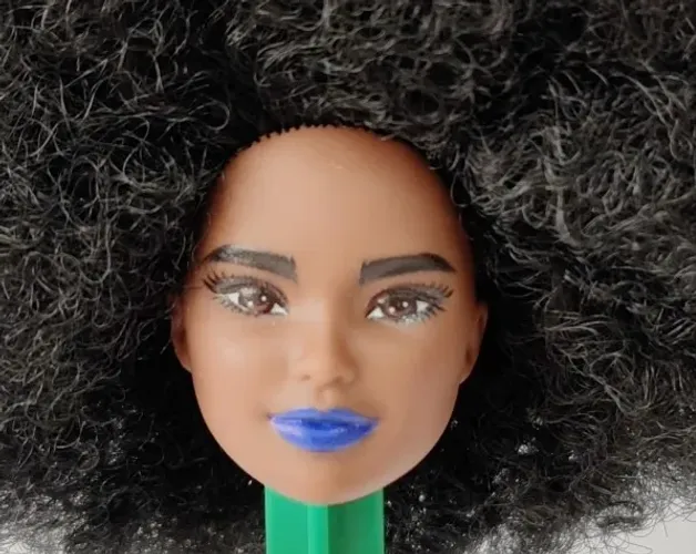 Cabeça Barbie Fashionista 156