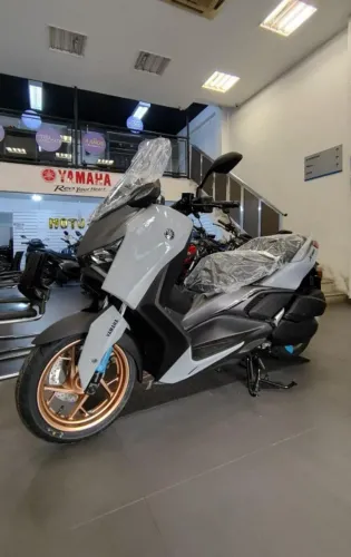 Xmax 300 Connected - Gabriel Barros Yamaha