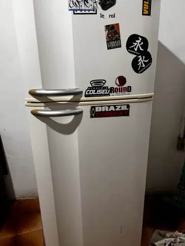 Geladeira Electrolux (com defeito)