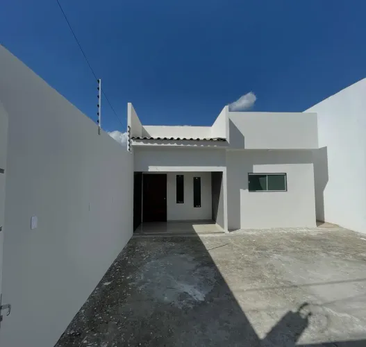 AR704-VENDO NA CASA NA CIDADE PRÓXIMO A FRAGA MAIA 