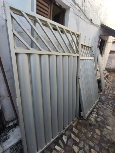 Portão de Alumínio Completo com Porta Interna + Forras ? Muito Conservado