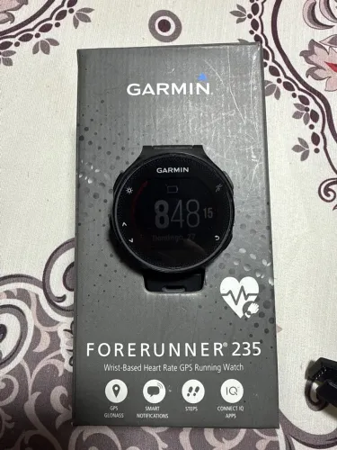 GARMIN FORERUNNER 235