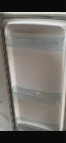 Vendo geladeira gelado funcionando tudo perfeitamente
