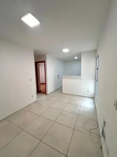 Apartamento 2/4 na Avenida Fraga Maia