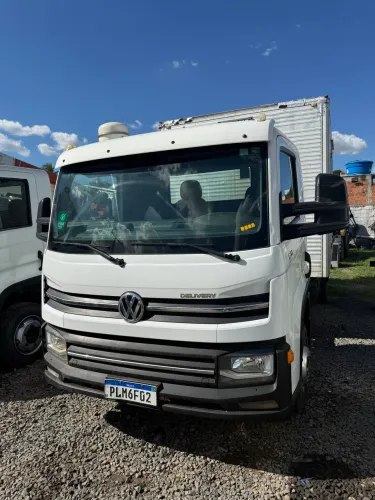 Caminhão Volkswagen 9.170 Prime 2019 com Baú