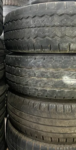 Pneus 15 p/ van 195/70 R15 semi novos ( 195/70/15c )