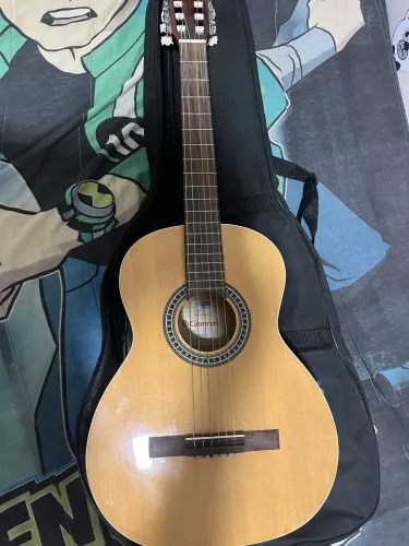 Vendo violão Giannini