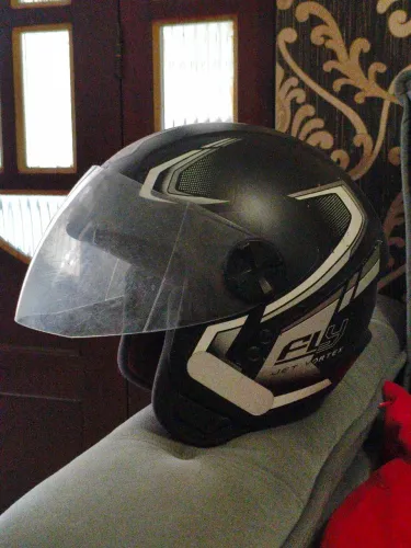 Capacete