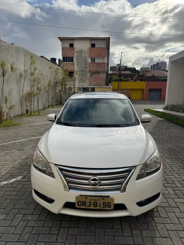 Nissan Sentra SL 2.0/ 2.0 Flex Fuel 16V Aut. 2015
