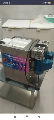 Máquina de salgados e doce consultomaq