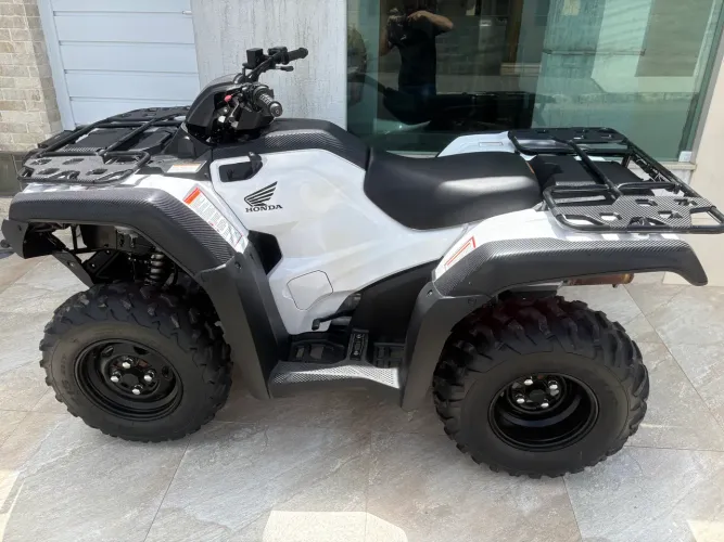 Quadriciclo Fourtrax muito conservado