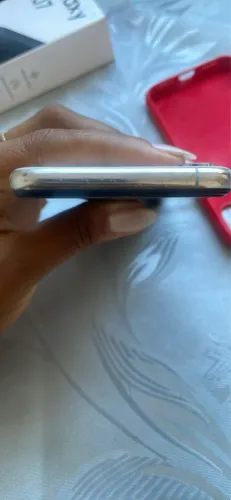 iPhone XS branco