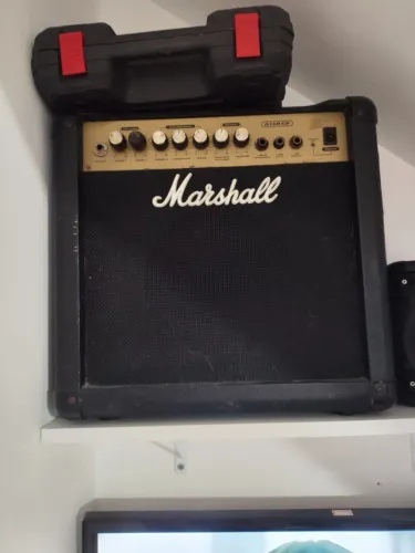 Marshall 15 CD BR