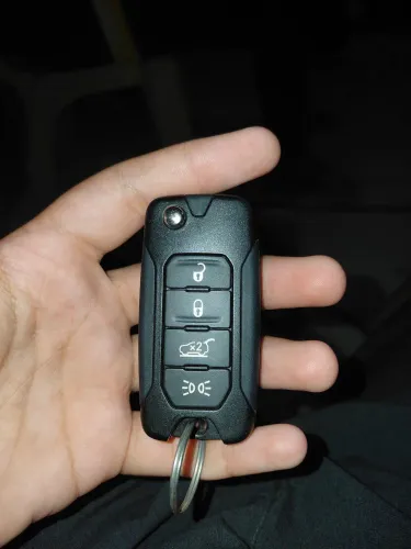 Procura dono que perdeu chave de a jeep renegede ou commpas