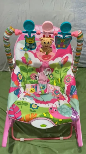 Cadeira de balanço infantil
