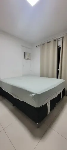 Cama Box Queen Size Completa (Colchão Solto + Base) - Excelente Estado