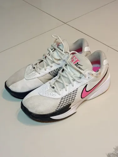 Nike Gt Cut Academy branco e rosa 43 basquete 