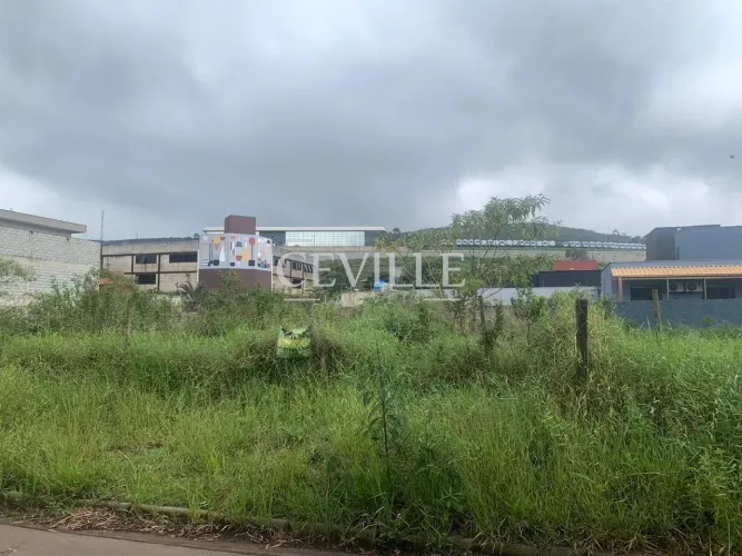 Lote a venda no Vale do Sol