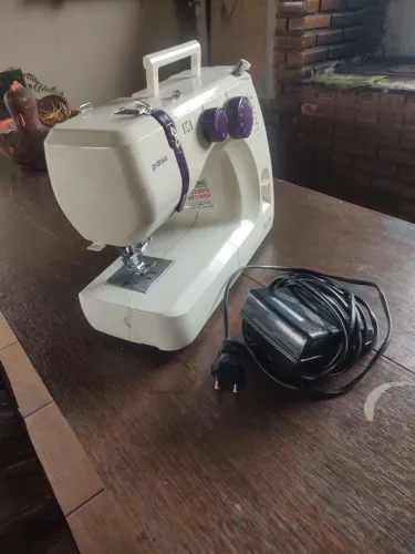 Máquina de costura