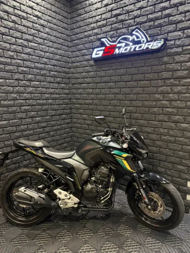 YAMAHA/ FAZER 250cc 2024