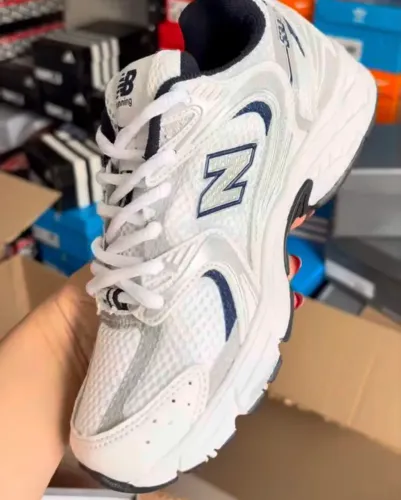 Tênis New balance 530