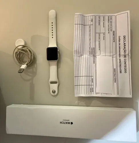 Apple Watch Séries 3 - 38 mm