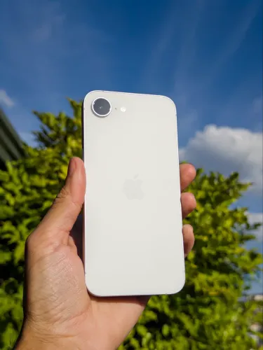 iPhone 16e 128GB - Estado de novo - Divido no cartão