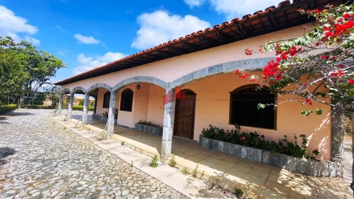 CASA A VENDA NO CONDOMINIO NOSSA FAZENDA EM ESMERALDAS MG