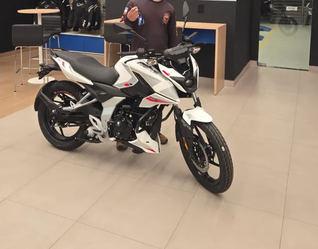 Pulsar n 150 bajaj