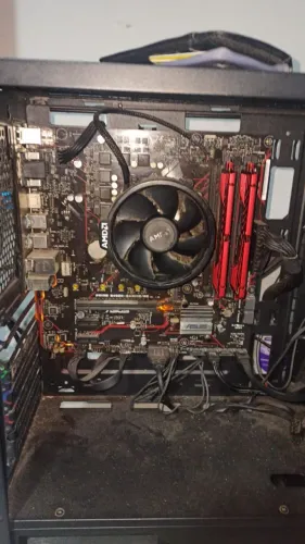 PC Gamer Ryzen 5 5600G | 16GB RAM | SSD 1TB