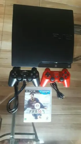 PS3 232 GB DESBLOQUEADO/5600 jogos PKGI/ 2 CONTROLE