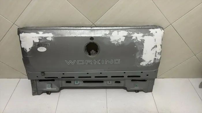 tampa traseira strada 15/20