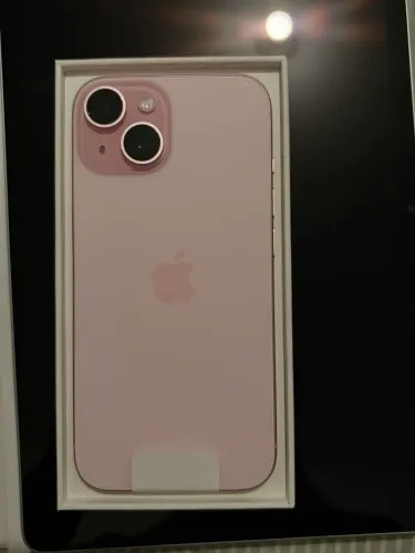 iphone 15 rosa - 128gb - usado