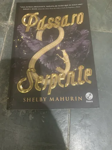 Livro pássaro e serpente 