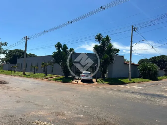 POUSADA/HOTEL Localizado na Av. dos Romeiros Trindade/GO codigo: 103607