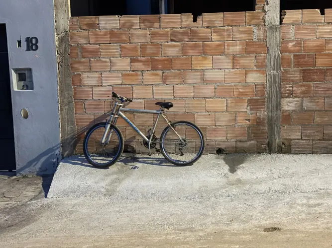 Vendo bicicleta aro 26 com amortecedor 