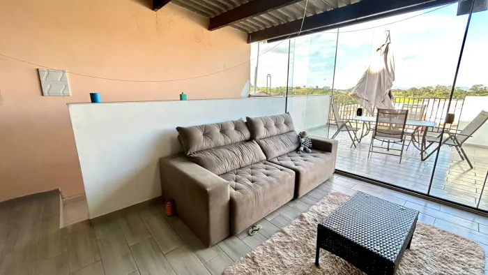 Casa com 3 Quarto(s) e 5 banheiro(s) para Alugar, 300 m² por R$ 4399 / Mês